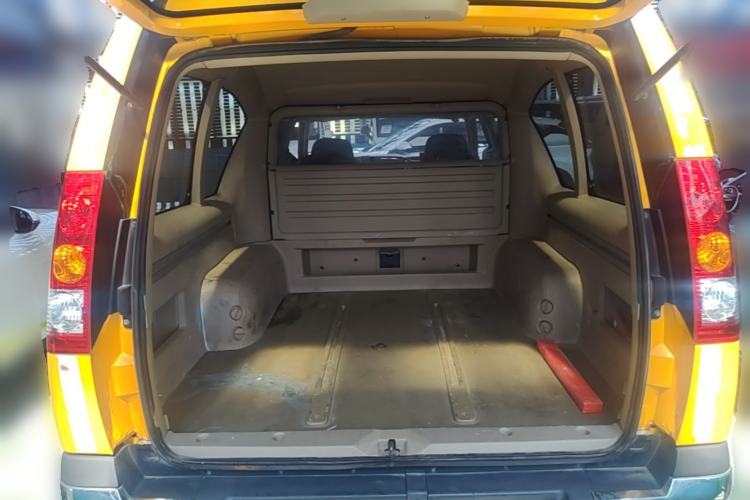 Used Dongfeng Ruichi  Trunk