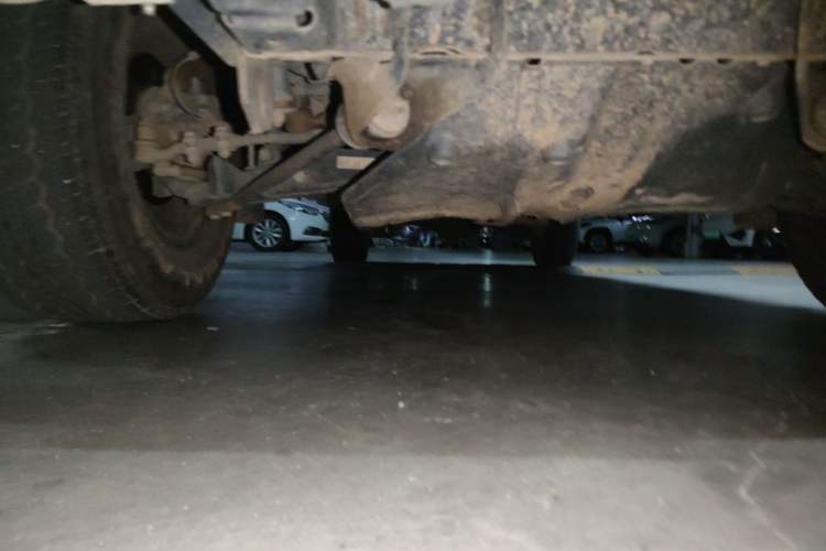 Used Dongfeng Ruichi 2018 2.4L Gasoline Two-Wheel Drive Standard Version ZG24 Chassis Front Right