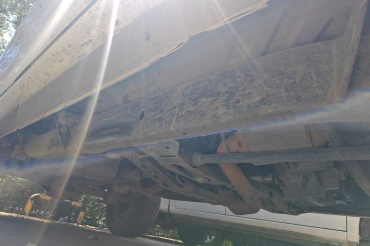 Used Dongfeng Ruichi 2018 2.4L Gasoline 4x4 Standard Version ZG24 Chassis Front Right