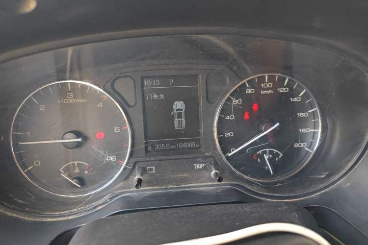Used Dongfeng Ruichi 2018 2.5T Diesel 4x4 Standard Version ZD25T5 Instrument Cluster