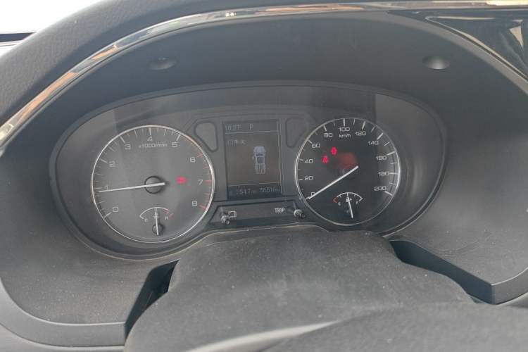 Used Dongfeng Ruichi 2018 2.4L Gasoline 4x4 Standard Version ZG24 Instrument Cluster