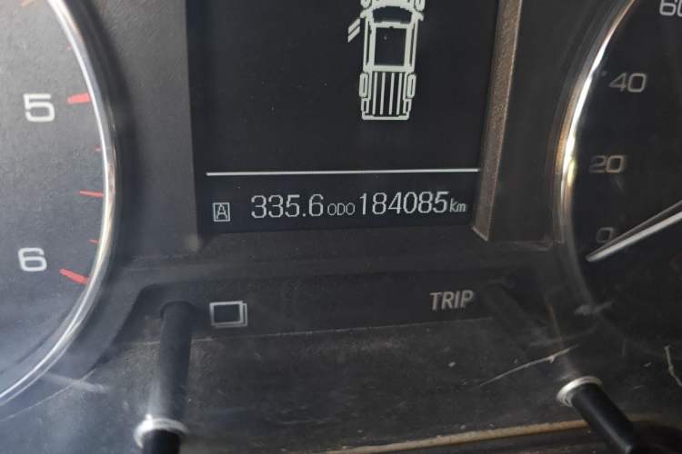 Used Dongfeng Ruichi 2018 2.5T Diesel 4x4 Standard Version ZD25T5 Odometer Close Up
