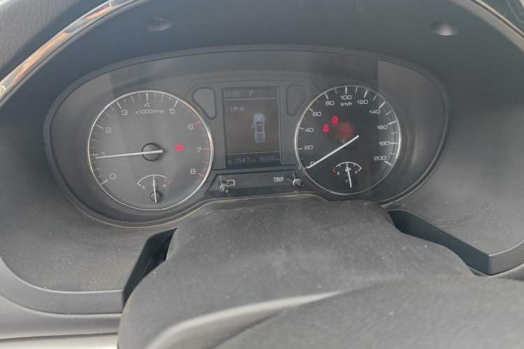 Used Dongfeng Ruichi 2018 2.4L Gasoline 4x4 Standard Version ZG24 Odometer Close Up