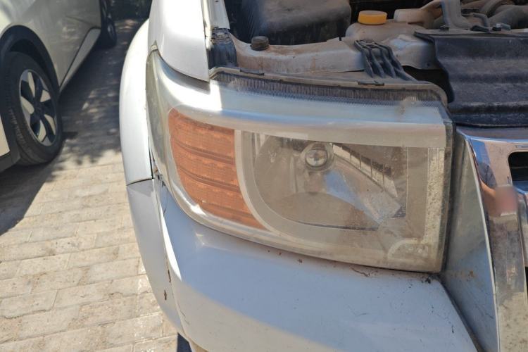 Used Dongfeng Ruichi 2018 2.4L Gasoline 4x4 Standard Version ZG24 Right Front Headlight