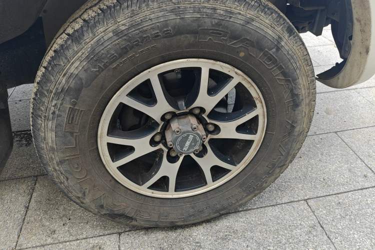 Used Dongfeng Ruichi 2018 2.4L Gasoline 4x4 Standard Version ZG24 Right Front Wheel Hub