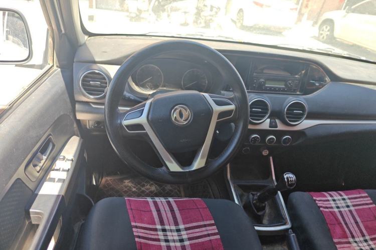 Used Dongfeng Ruichi 2018 2.4L Gasoline 4x4 Standard Version ZG24 Steering Wheel