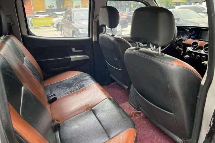 Used Dongfeng Ruichi 2019 2.4L Gasoline China VI Standard Two-Wheel Drive Luxury Regular Cab 2TZD Interior 2
