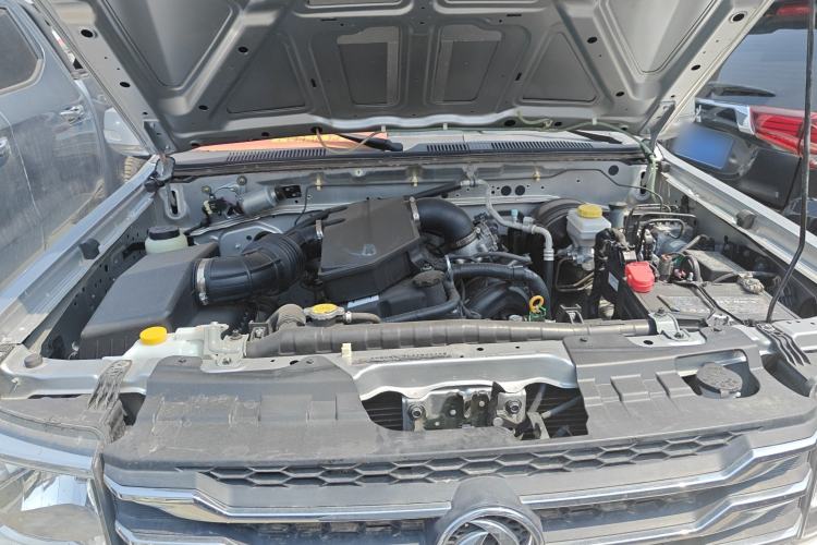 Used Dongfeng Ruichi 2021 2.4L Gasoline Two-Wheel-Drive Base Version with Long Cargo Bed 2TZD Engine Bay