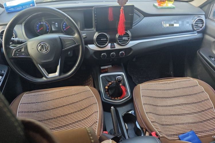Used Dongfeng Ruichi 2021 2.4L Gasoline Two-Wheel-Drive Base Version with Long Cargo Bed 2TZD Center Console