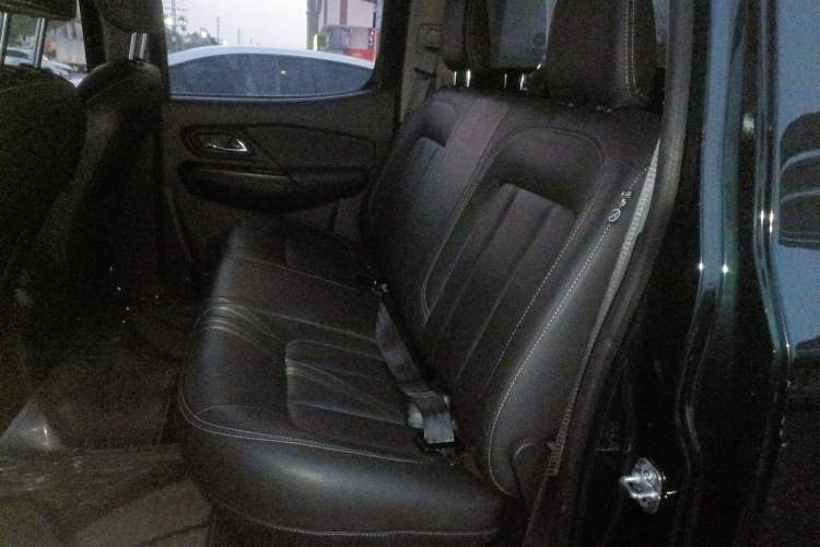Used Dongfeng Ruichi 2021 2.4L Gasoline Two-Wheel-Drive Base Model for Entrepreneurship Model 2TZD Left Rear Seat