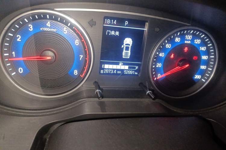 Used Dongfeng Ruichi 2021 2.4L Gasoline Two-Wheel-Drive Base Model for Entrepreneurship Model 2TZD Odometer Close Up