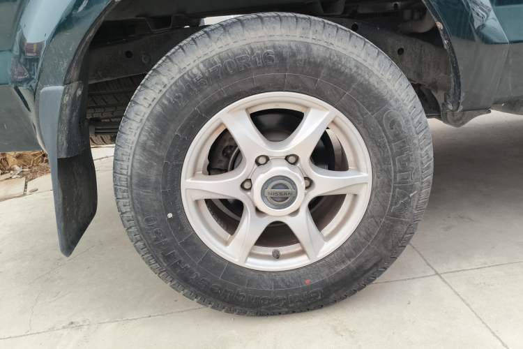 Used Dongfeng Ruichi 2021 2.4L Gasoline Two-Wheel-Drive Base Version with Long Cargo Bed 2TZD Right Rear Wheel Hub