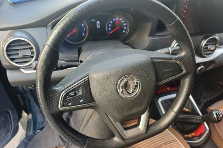 Used Dongfeng Ruichi 2021 2.4L Gasoline Two-Wheel-Drive Base Version with Long Cargo Bed 2TZD Steering Wheel