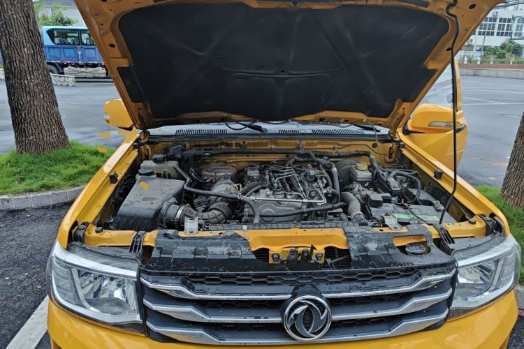 Used Dongfeng Ruichi 2021 2.4T Diesel Two-Wheel Drive Base Version YCY24165-61 Engine Bay