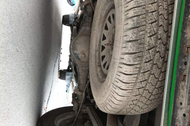 Used Dongfeng Ruichi 2021 2.4T Diesel 4x4 Base Version YCY24165-61 Chassis Rear