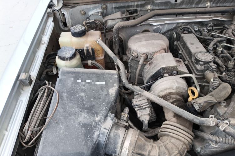 Used Dongfeng Ruichi 2021 2.4T Diesel 4x4 Base Version YCY24165-61 Engine Bay Right
