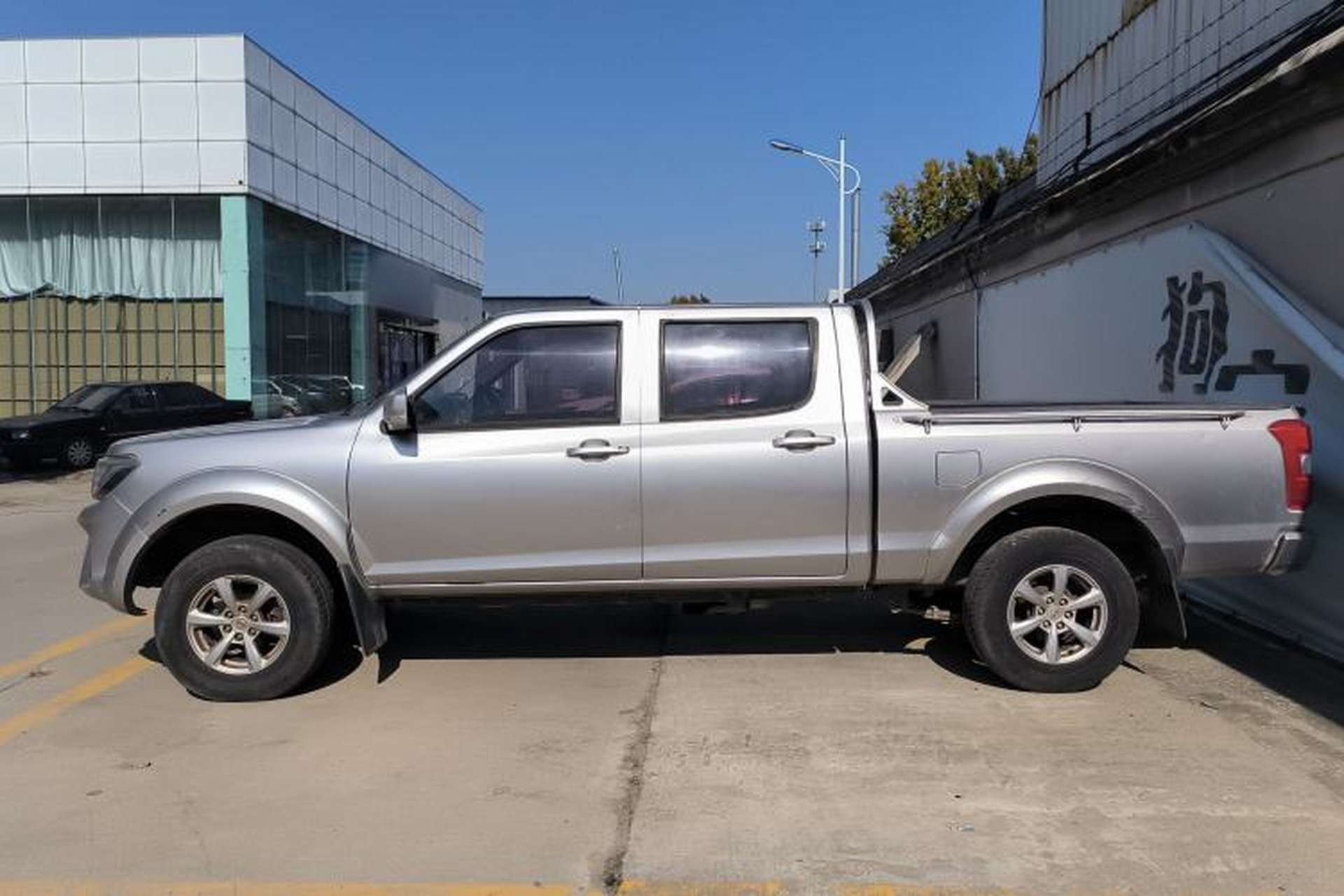 Used Dongfeng Ruichi 2021 2.4T Diesel Two-Wheel Drive Business Edition Long Cargo Bed YCY24165-61 Exterior 3