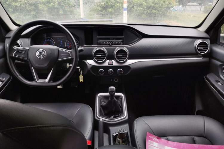 Used Dongfeng Ruichi 2021 2.4L Gasoline Two-Wheel-Drive Base Model for Entrepreneurship Model 2TZD Interior 1