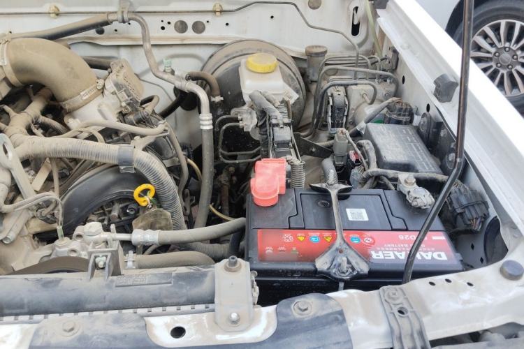 Used Dongfeng Ruichi 2021 2.4L Gasoline Two-Wheel-Drive Base Version with Long Cargo Bed 2TZD Engine Bay Left