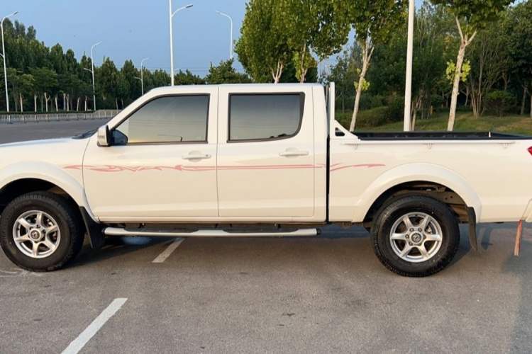 Used Dongfeng Ruichi 2021 2.4L Gasoline Two-Wheel-Drive Base Version with Long Cargo Bed 2TZD Exterior 4