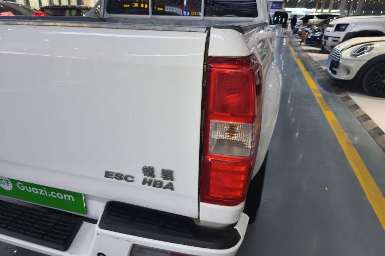 Used Dongfeng Ruichi 2021 2.4L Gasoline Two-Wheel-Drive Base Version with Long Cargo Bed 2TZD Exterior 6