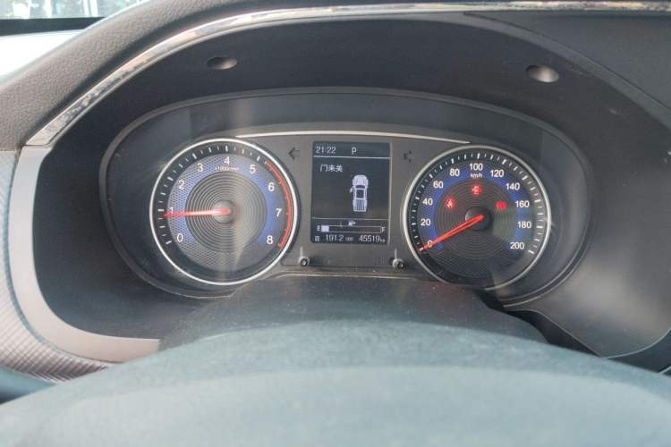 Used Dongfeng Ruichi 2021 2.4L Gasoline Two-Wheel-Drive Base Version with Long Cargo Bed 2TZD Instrument Cluster