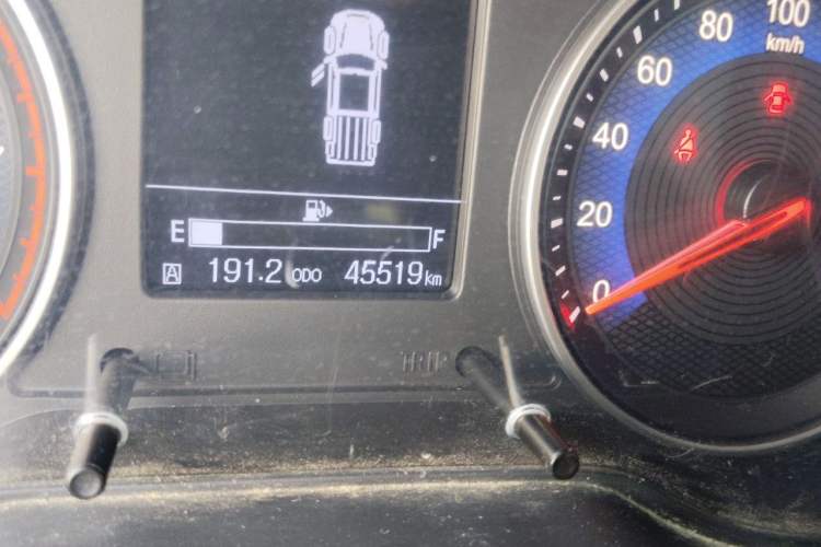 Used Dongfeng Ruichi 2021 2.4L Gasoline Two-Wheel-Drive Base Version with Long Cargo Bed 2TZD Odometer Close Up