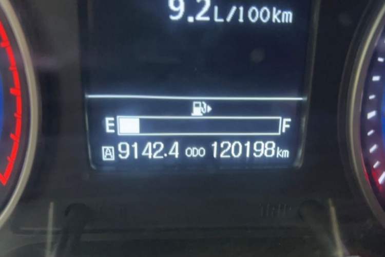 Used Dongfeng Ruichi 2021 2.4L Gasoline Two-Wheel-Drive Base Version with Long Cargo Bed 2TZD Odometer Close Up