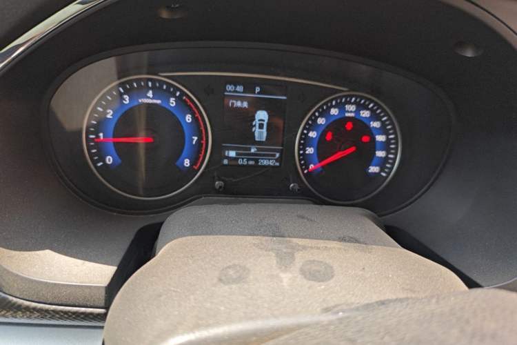 Used Dongfeng Ruichi 2021 2.4L Gasoline 4x4 Base Model with Long Cargo Bed 2TZD Odometer Close Up