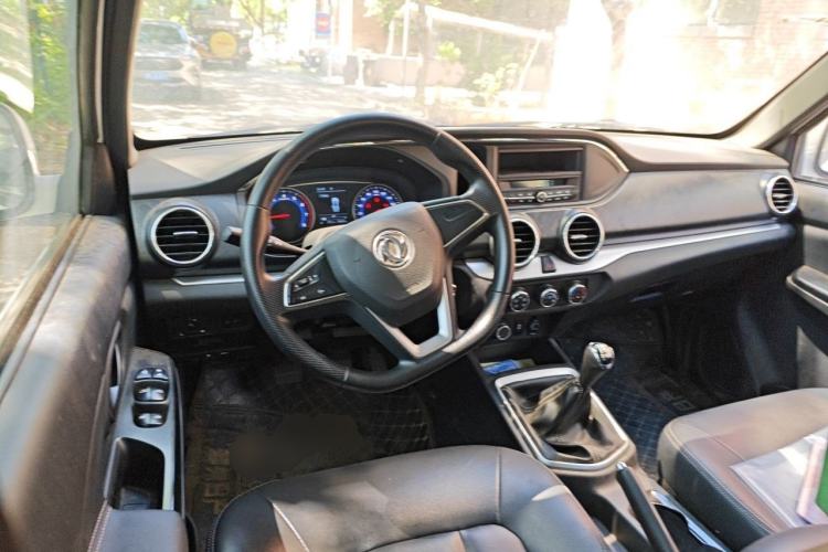Used Dongfeng Ruichi 2021 2.4L Gasoline 4x4 Base Model with Long Cargo Bed 2TZD Steering Wheel