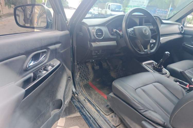 Used Dongfeng Ruichi 2023 2.4L Gasoline Two-Wheel Drive Base Version with Long Cargo Bed 2TZH Driver Seat