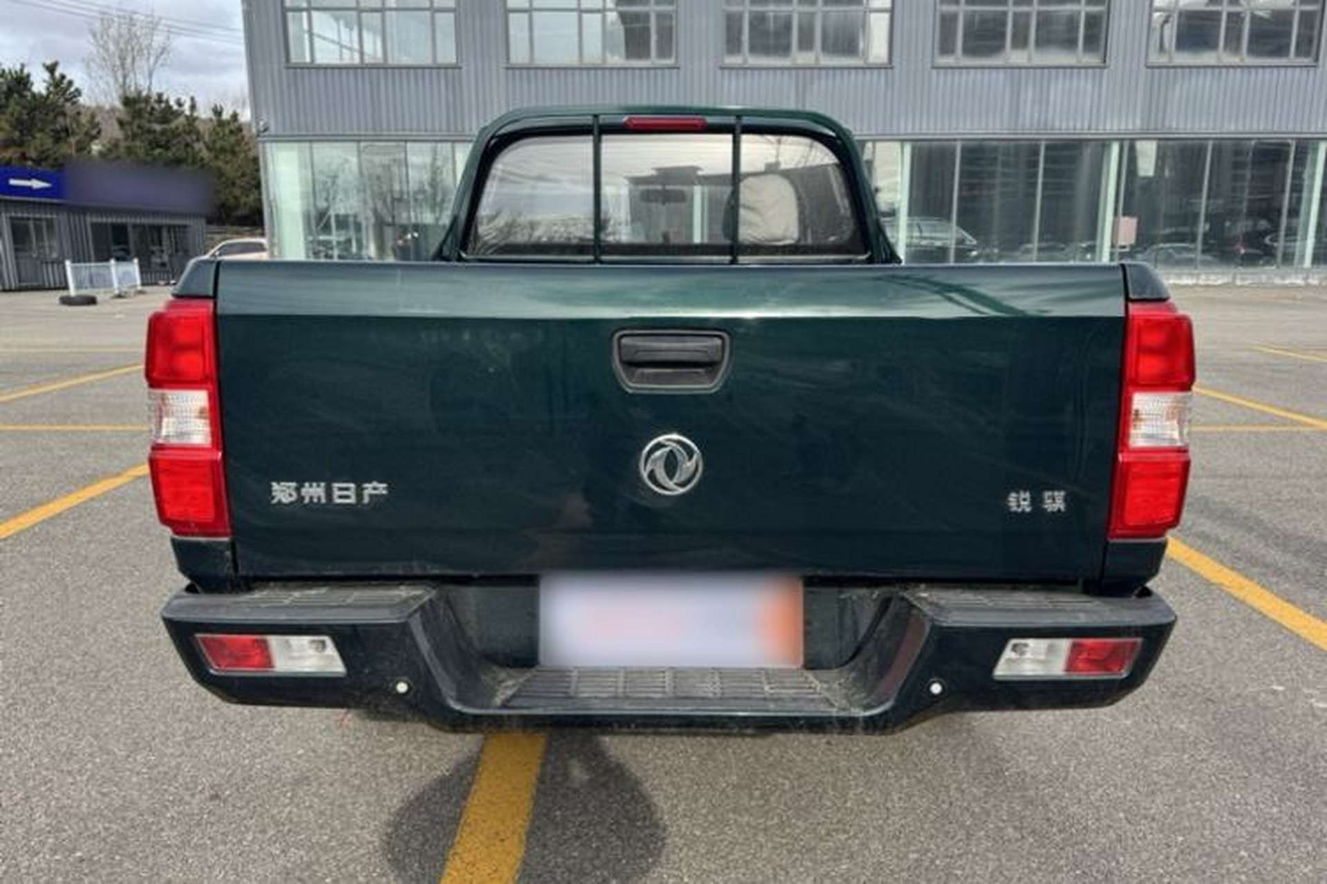 Used Dongfeng Ruichi 2023 2.4T Diesel Two-Wheel Drive Business Edition Long Cargo Bed YCY24165-61 Exterior 4