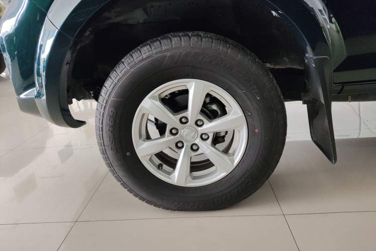 Used Dongfeng Ruichi 2023 2.4T Diesel Two-Wheel Drive Base Version YCY24165-61 Exterior 7