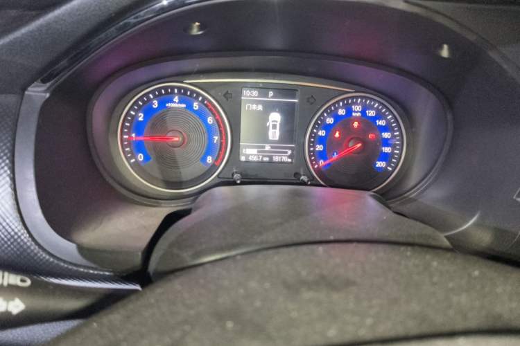 Used Dongfeng Ruichi 2023 2.4L Gasoline Two-Wheel-Drive Base Model for Entrepreneurship Model 2TZH Instrument Cluster