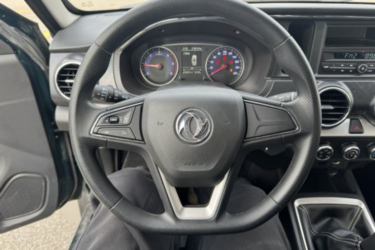 Used Dongfeng Ruichi 2023 2.4T Diesel Two-Wheel Drive Business Edition Long Cargo Bed YCY24165-61 Interior 2