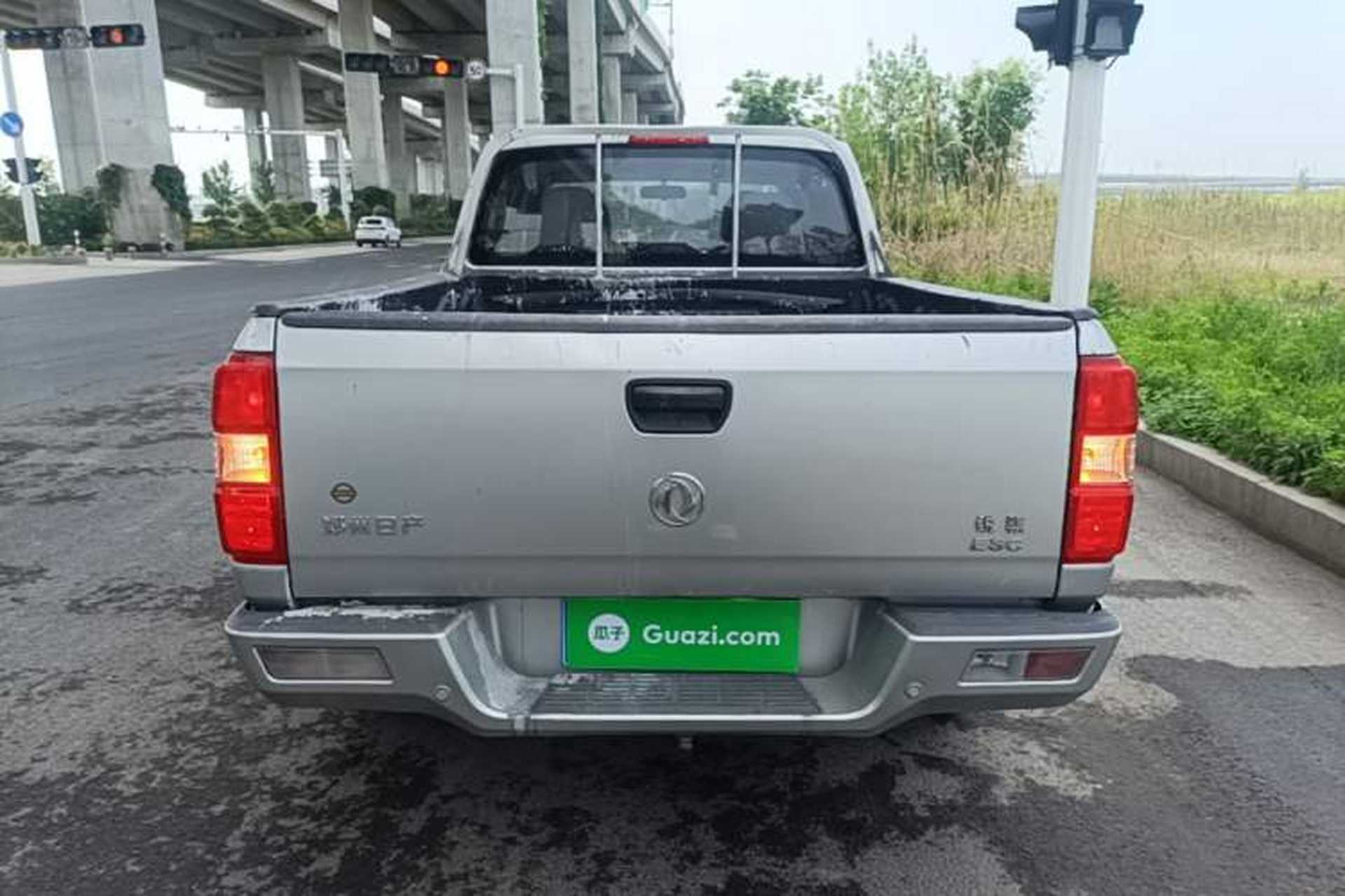 Used Dongfeng Ruichi 2023 2.4T Diesel Two-Wheel Drive Business Edition Long Cargo Bed YCY24165-61 Rear