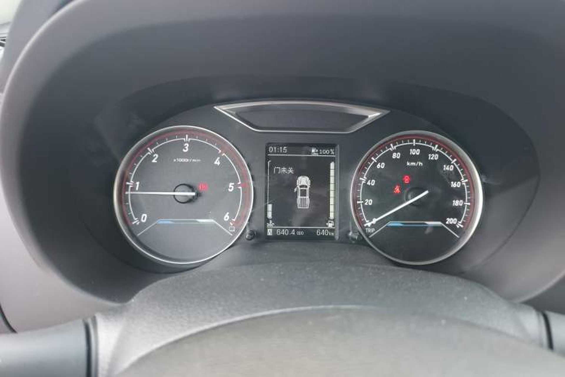Used Dongfeng Ruichi 2026 Model 2.3T Diesel Four-Wheel Drive Manual Long-Box Flatbed Instrument Cluster