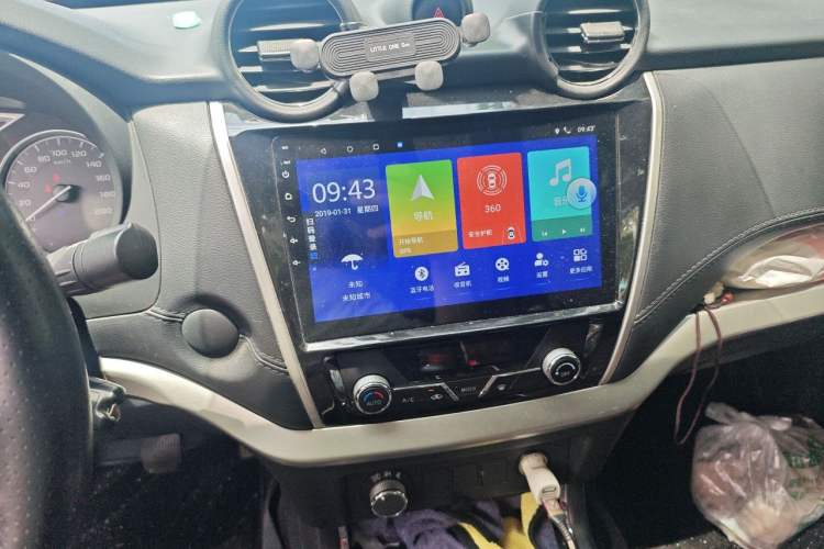 Used Dongfeng Ruichi 6  Audio And AC Panel