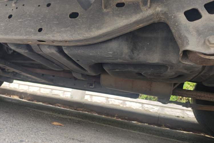 Used Dongfeng Ruichi 6  Chassis Rear Left