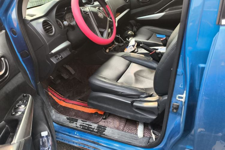 Used Dongfeng Ruichi 6 2019 2.5T Manual Two-Wheel Drive Diesel Standard Version ZD25T5 Driver Seat