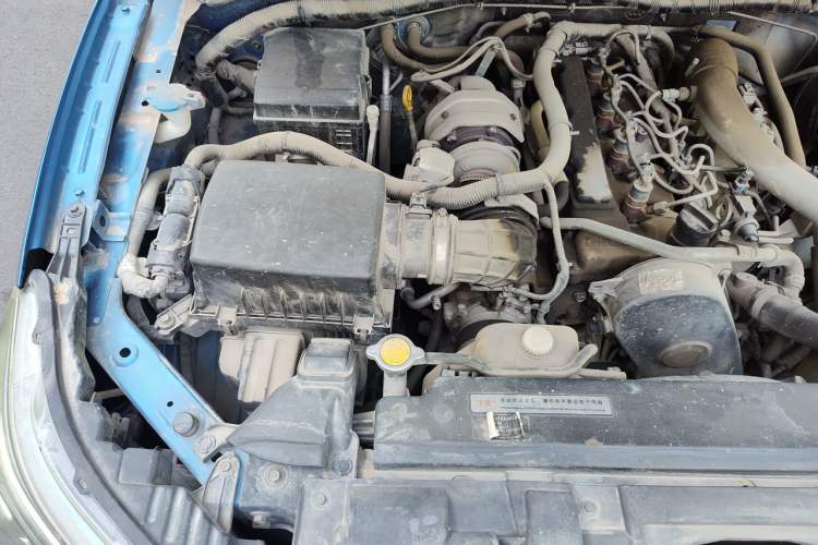 Used Dongfeng Ruichi 6 2019 2.5T Automatic Two-Wheel Drive Diesel Luxury ZD25T5 Engine Bay Right