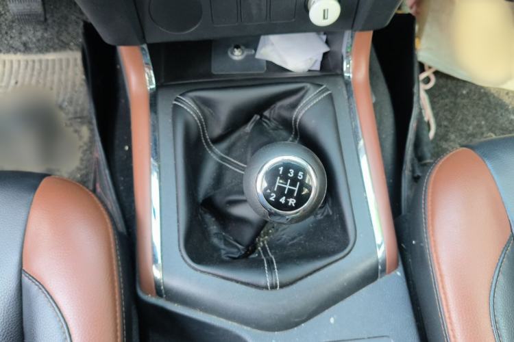 Used Dongfeng Ruichi 6 2019 2.4L Manual Two-Wheel Drive Gasoline Luxury Version 2TZD Gear Lever
