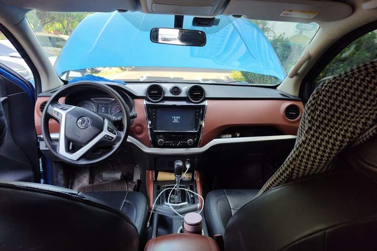 Used Dongfeng Ruichi 6 2019 2.5T Automatic Two-Wheel Drive Diesel Luxury ZD25T5 Headliner