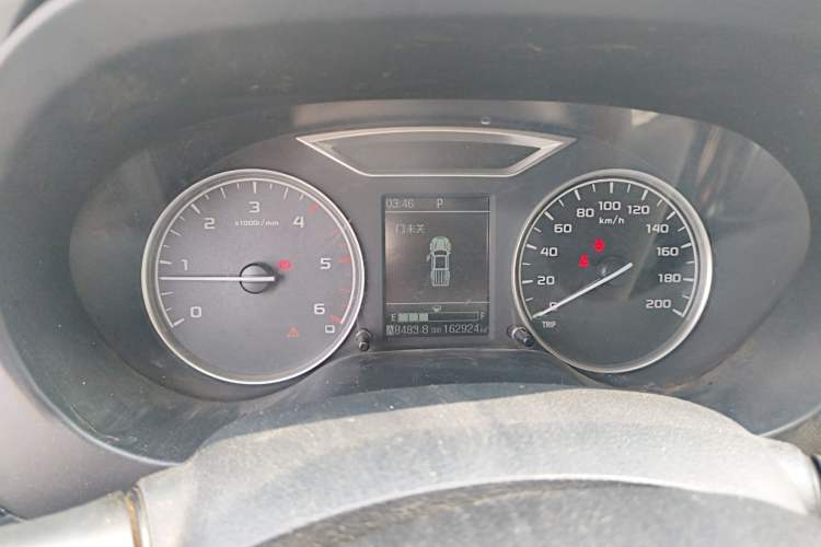 Used Dongfeng Ruichi 6 2019 2.5T Manual Two-Wheel Drive Diesel Standard Version ZD25T5 Instrument Cluster