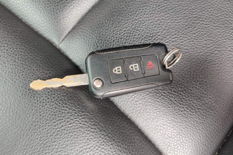 Used Dongfeng Ruichi 6 2019 2.4L Manual Two-Wheel Drive Gasoline Luxury Version 2TZD Interior 1