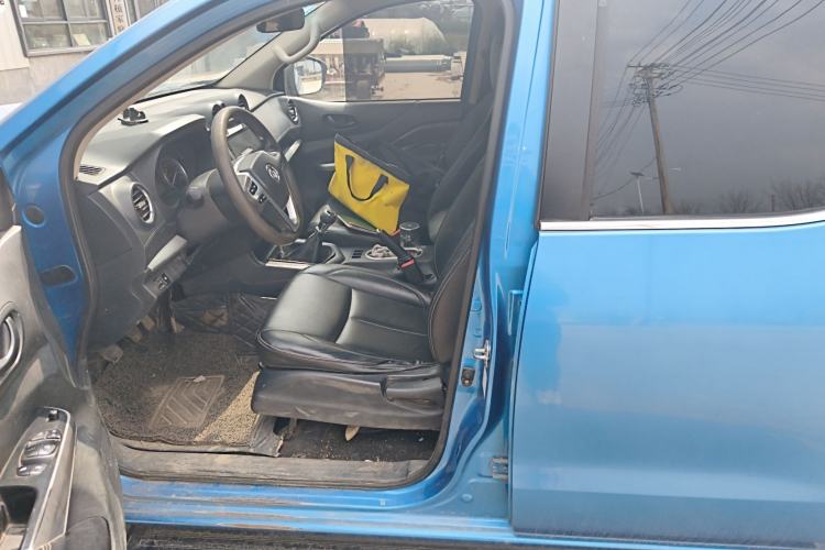 Used Dongfeng Ruichi 6 2019 2.5T Manual Two-Wheel Drive Diesel Standard Version ZD25T5 Left Front Seat