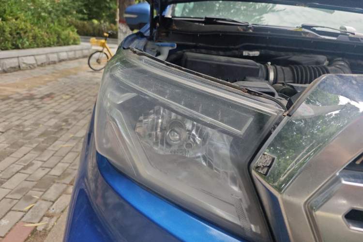 Used Dongfeng Ruichi 6  Right Front Headlight
