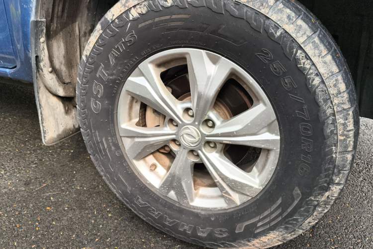 Used Dongfeng Ruichi 6 2019 2.5T Manual Two-Wheel Drive Diesel Standard Version ZD25T5 Right Front Wheel Hub