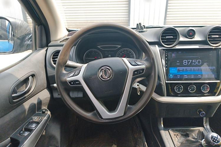 Used Dongfeng Ruichi 6 2019 2.5T Manual Two-Wheel Drive Diesel Standard Version ZD25T5 Steering Wheel
