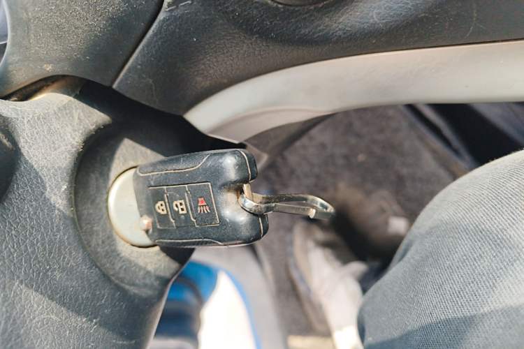 Used Dongfeng Ruichi 6 2019 2.5T Manual Two-Wheel Drive Diesel Standard Version ZD25T5 Vehicle Key